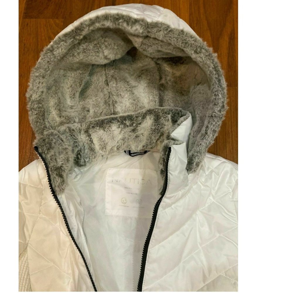 Nautica Women's Puffer Jacket - White - Picture 6 of 8